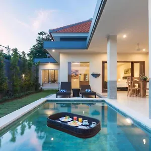 Kubu Petitenget Hotel